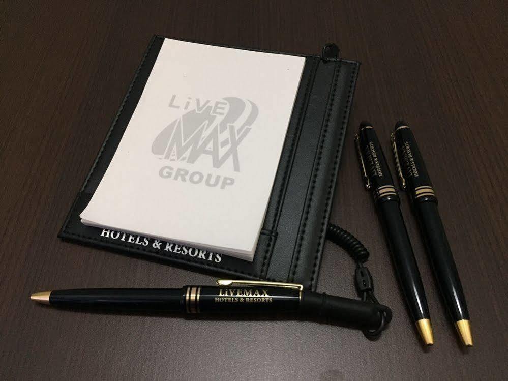 Hotel Livemax Tokyo Shiomi Ekimae Екстер'єр фото