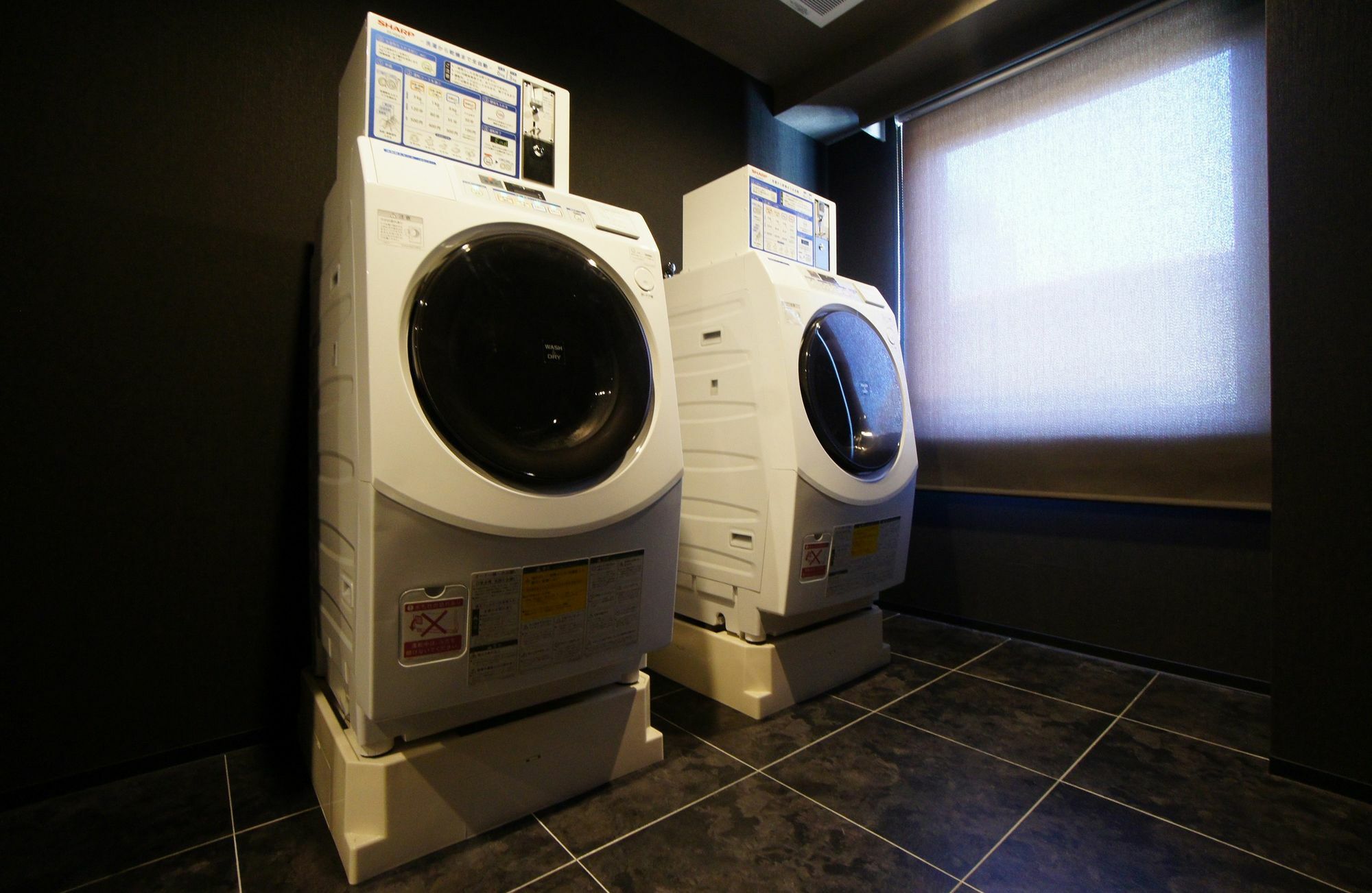 Hotel Livemax Tokyo Shiomi Ekimae Екстер'єр фото